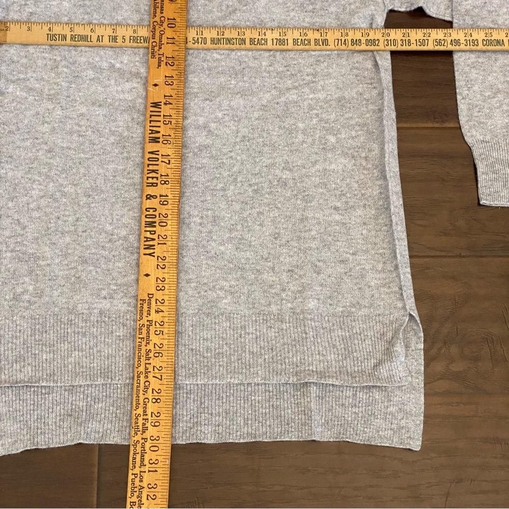 New Catherine Malandrino 100% cashmere long sleeve sweater women’s size M - Picture 7 of 7